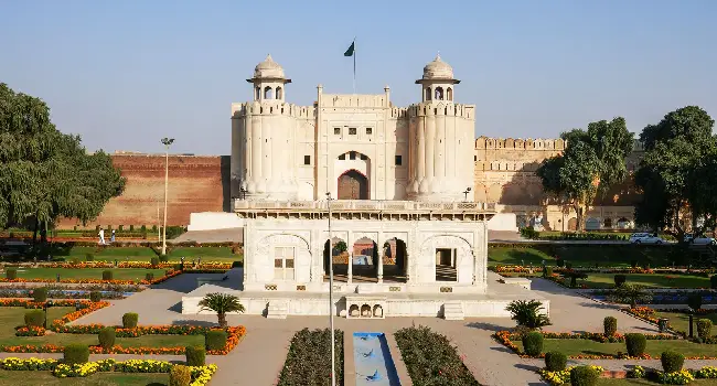 Lahore Fort (Shahi Qila)  A Royal City Within a City