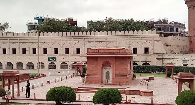 Tomb of Allama Iqbal  Pakistan's Poet Philosopher